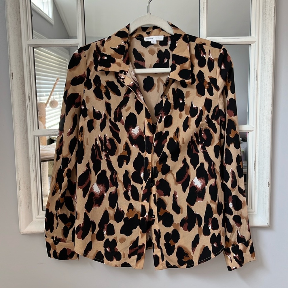 Grey Lab leopard blouse. Size XS